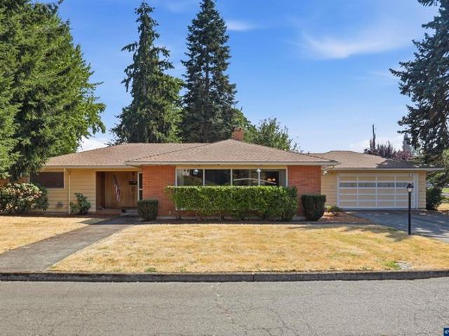House for sale in Oregonia