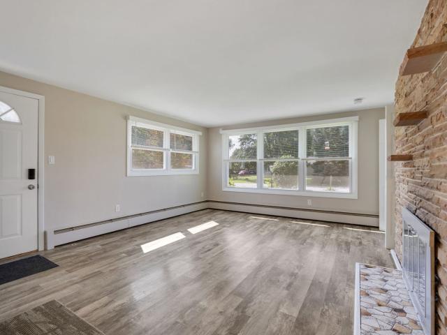House for sale in South Elgin, Illinois