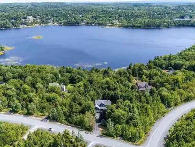House for sale in Hammond's Plains, Nova Scotia