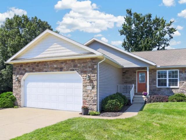 Condo for sale in Howard, Ohio