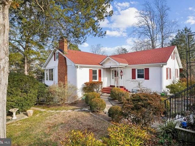 House for sale in Riva, Maryland