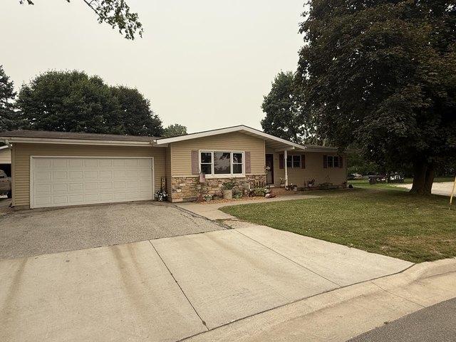 House for sale in Francis Creek, Wisconsin