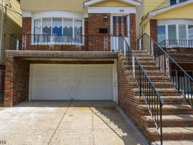 House for sale in Hudson, New Jersey