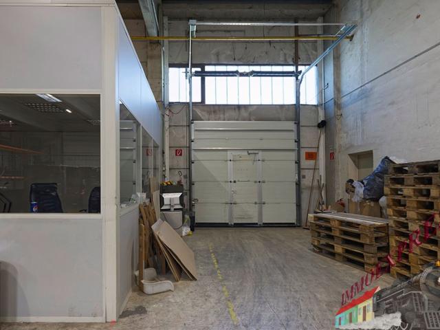 Gewerbe mieten in Liesing, Wien
