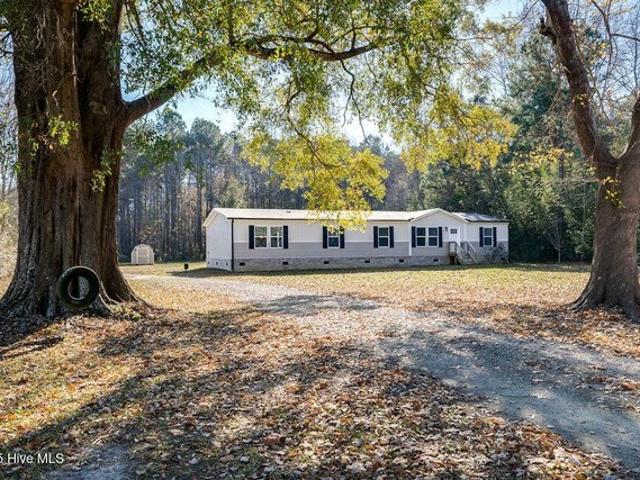 House for sale in Watha, North Carolina