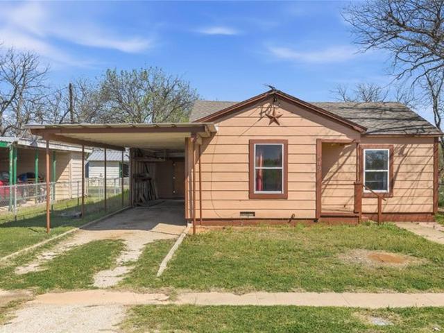 House for sale in Bangs, Texas