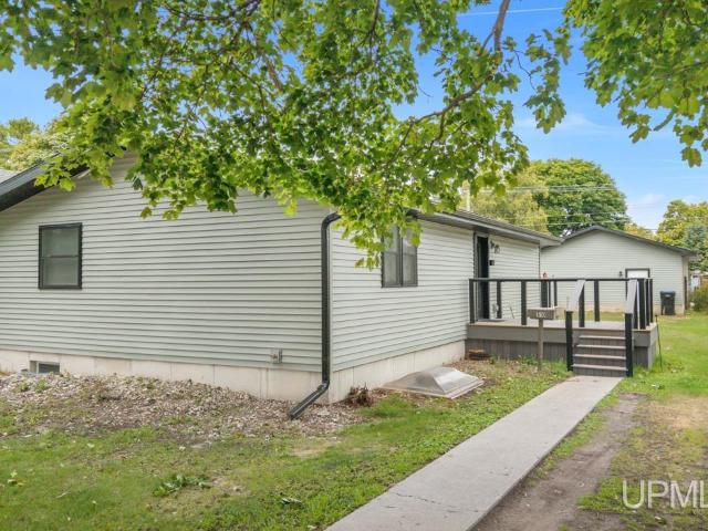 House for sale in Gladstone, Delta County