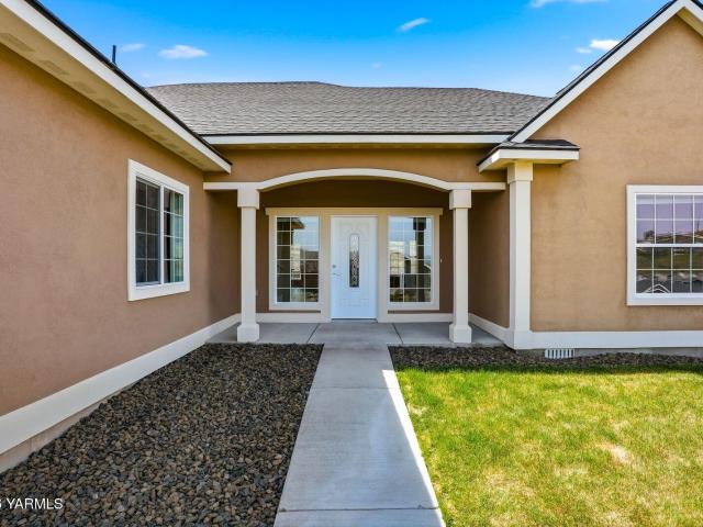 House for sale in Selah, Washington