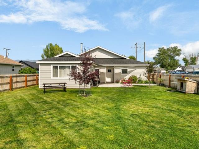 House for sale in Twin Bridges, Montana