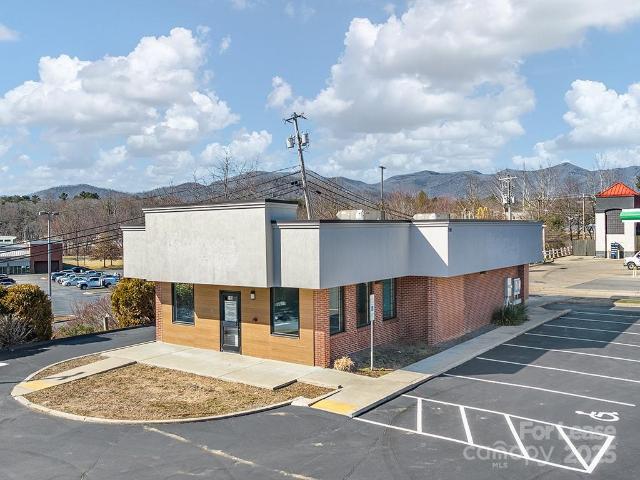 Property for rent in Black Mountain, North Carolina
