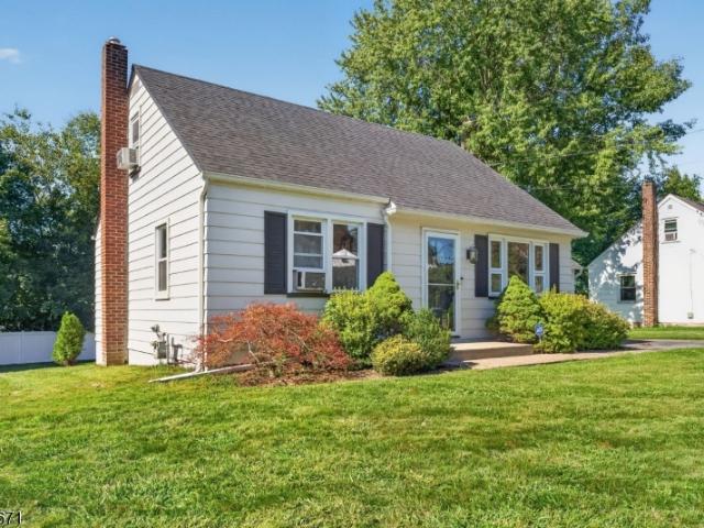 House for sale in Lopatcong Township, Warren County