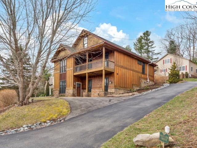 House for sale in Watauga, North Carolina