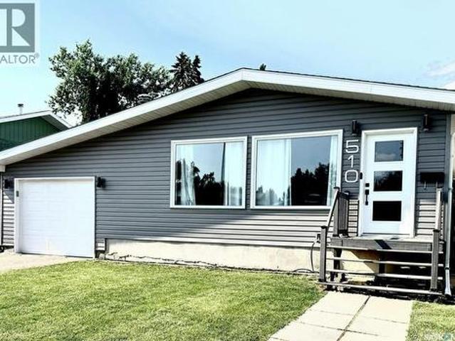House for sale in Saskatoon, Saskatchewan