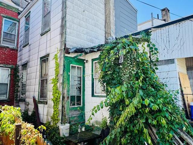 Townhouse for sale in Reading, Pennsylvania