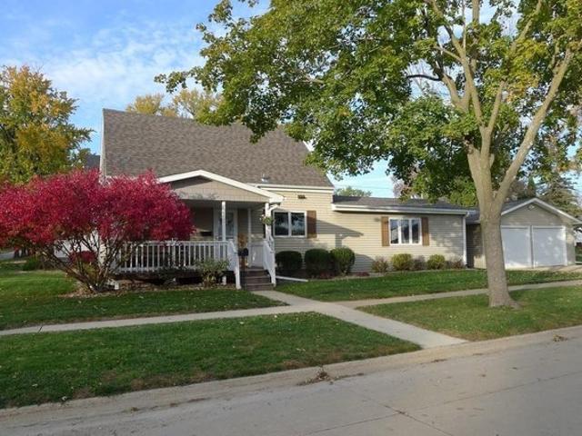 House for sale in Charles City, Iowa