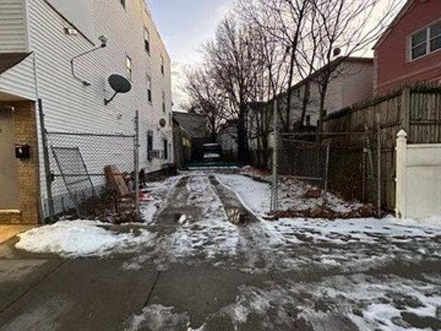 Land for sale in Newark, New Jersey