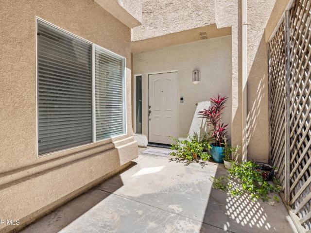 Townhouse for sale in Simi Valley, California
