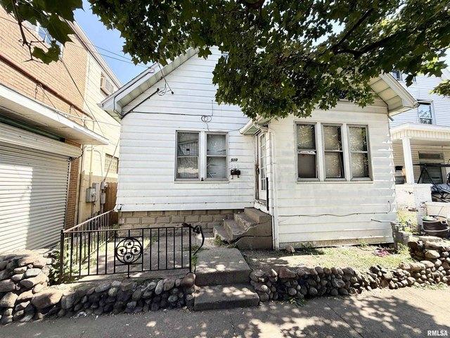 House for sale in Edwards, Illinois