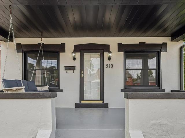 House for sale in Oakmont, Pennsylvania