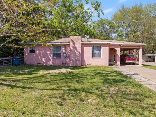 House for sale in Titus, Texas