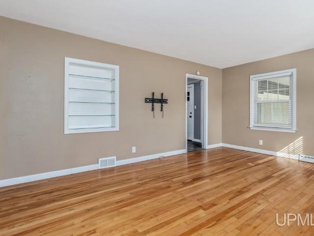 House for sale in Iron Mountain, Dickinson County