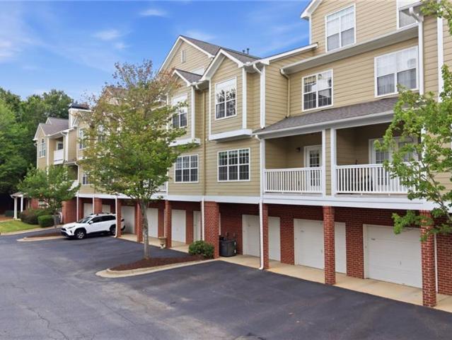 Townhouse for sale in Alpharetta, Georgia