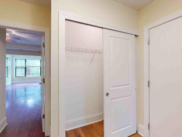 Apartment for rent in Chicago Park, Illinois