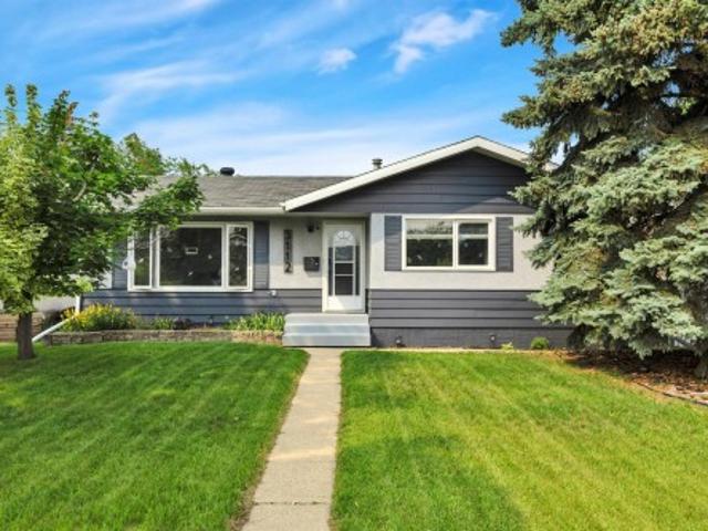 House for sale in Rolly View, Alberta