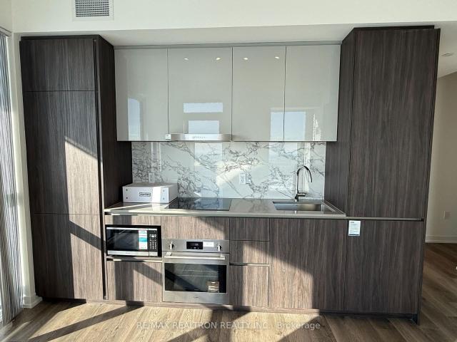 Condo for rent in Vaughan Metropolitan Centre, Vaughan