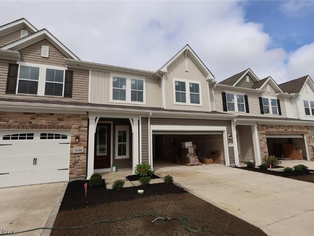 Townhouse for sale in Willoughby, Ohio