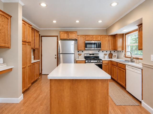 House for sale in Winding Creek, McHenry
