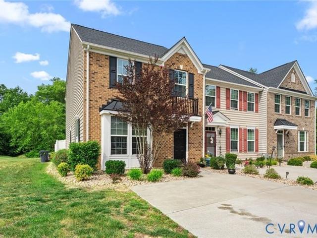 Townhouse for sale in Virginia