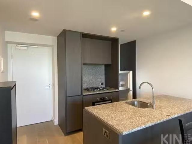 Apartment for rent in Carlton