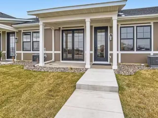 Condo for sale in Farmington Condo for sale in Farmington