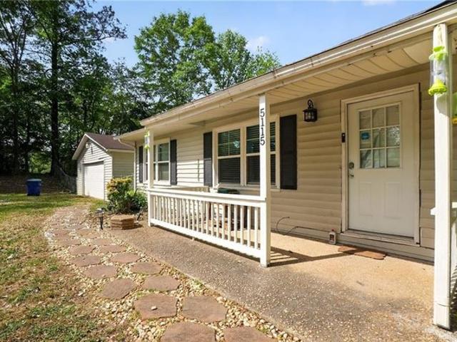 House for sale in Fairburn, Georgia