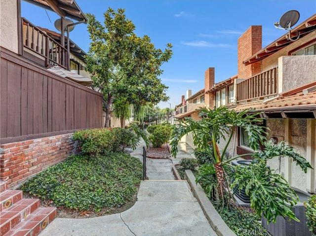 Townhouse for sale in Whittier, California