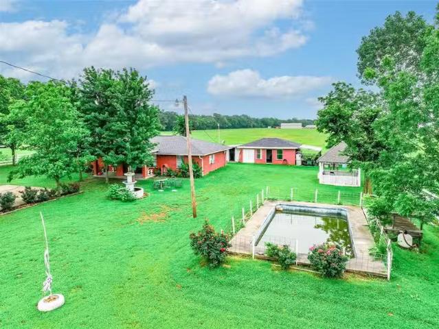 House for sale in Sulphur Springs