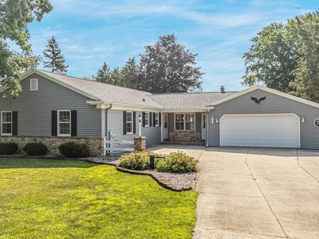 House for sale in Oshkosh, Wisconsin
