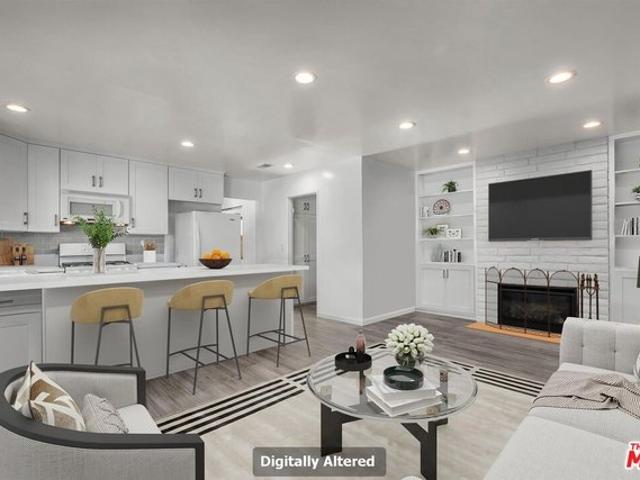 House for sale in Canoga Park, California
