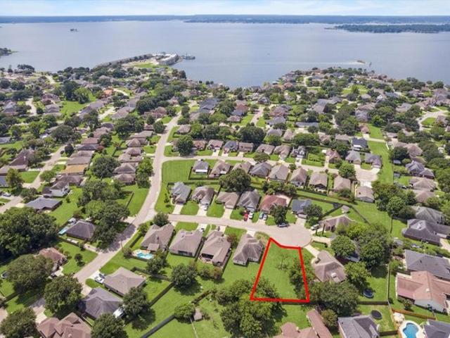 Land for sale in Willis, Texas