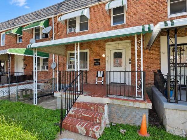 Townhouse for sale in Langston Hughes, Baltimore