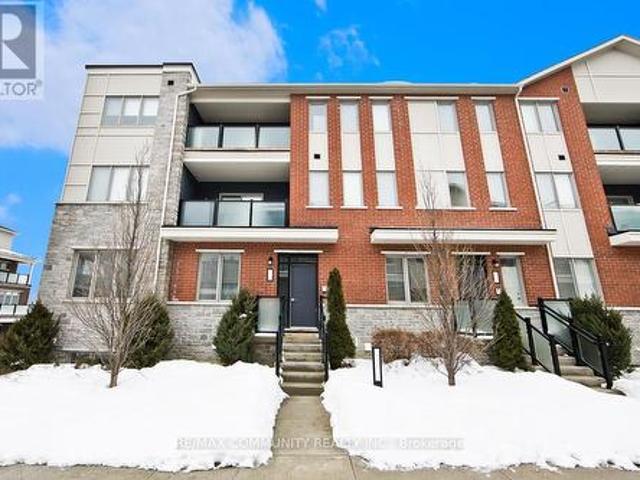 Townhouse for sale in Durham, Ontario