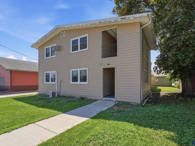 House for sale in Lennox, South Dakota
