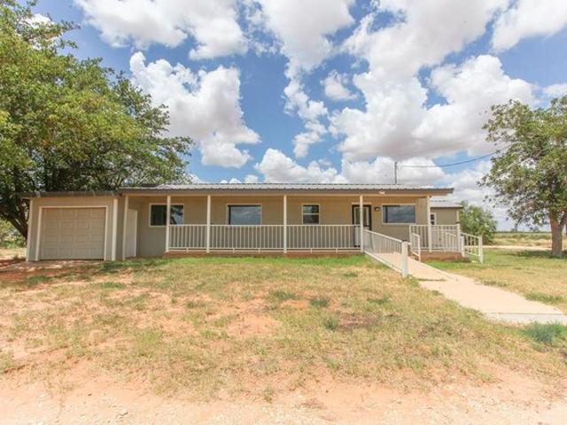 House for sale in Howard, Texas