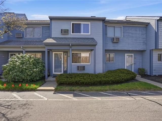 Townhouse for sale in Warren, Rhode Island