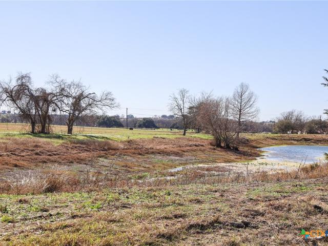 Land for sale in Shiner, Texas