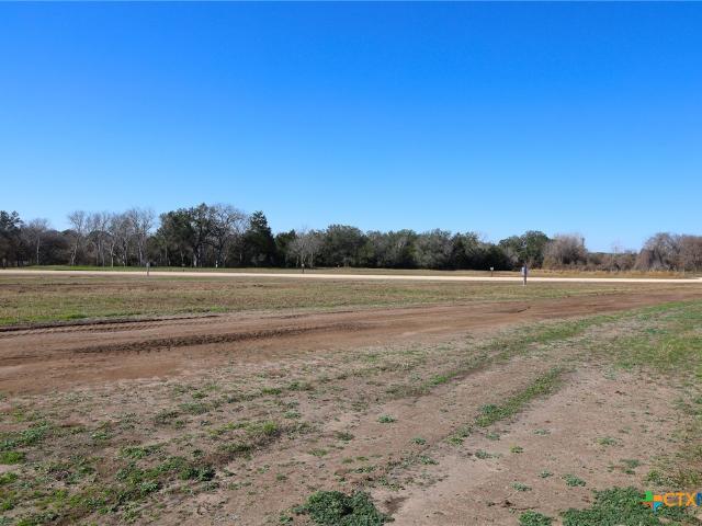 Land for sale in Shiner, Texas