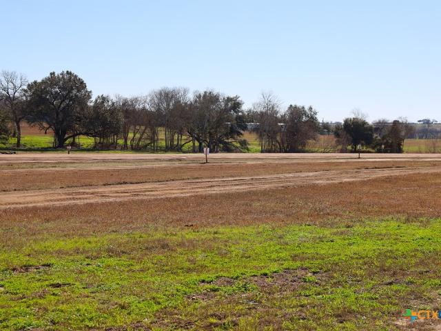 Land for sale in Shiner, Texas