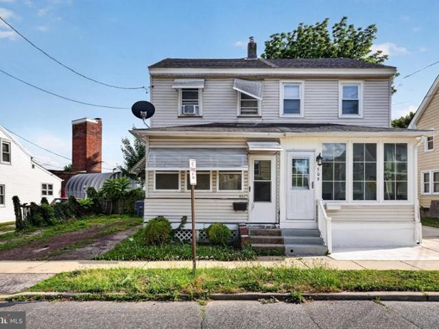 Townhouse for sale in Palmyra, New Jersey