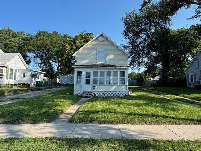 House for sale in Rock Falls, Whiteside County